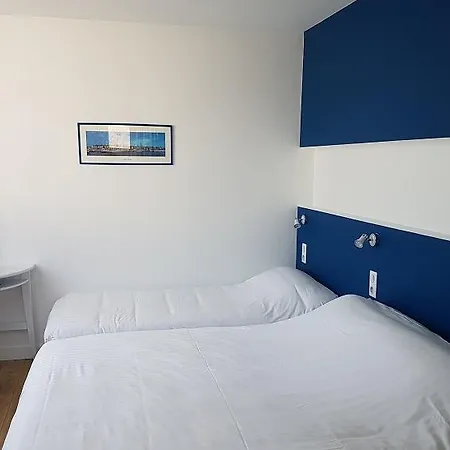 Hotel De La Citadelle Lorient 3*
