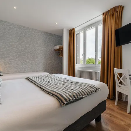 Hotel De La Citadelle Lorient 3*